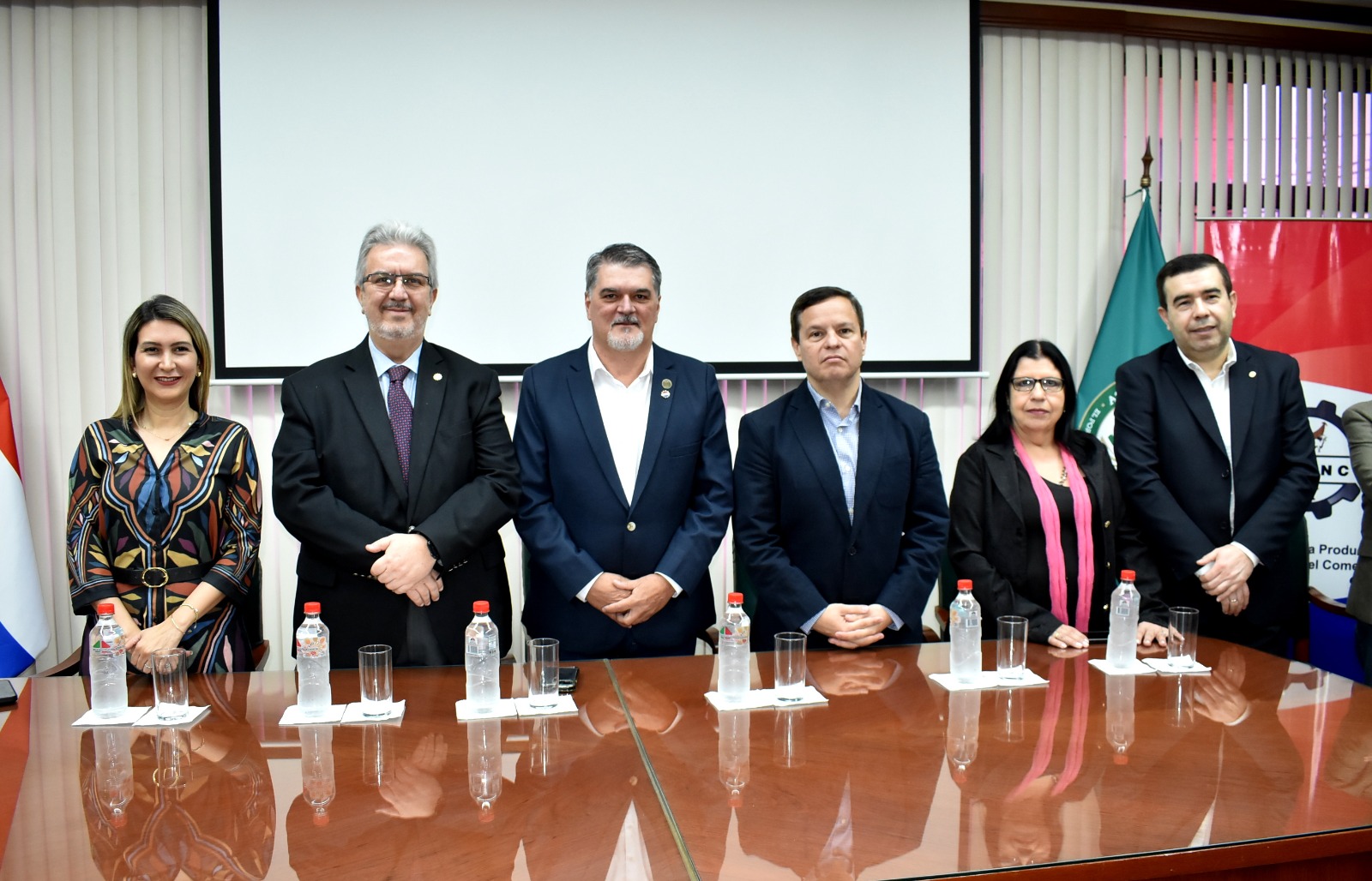 FEPRINCO: Un Paraguay más fuerte y competitivo con la ayuda de los sectores de la producción la industria y el comercio